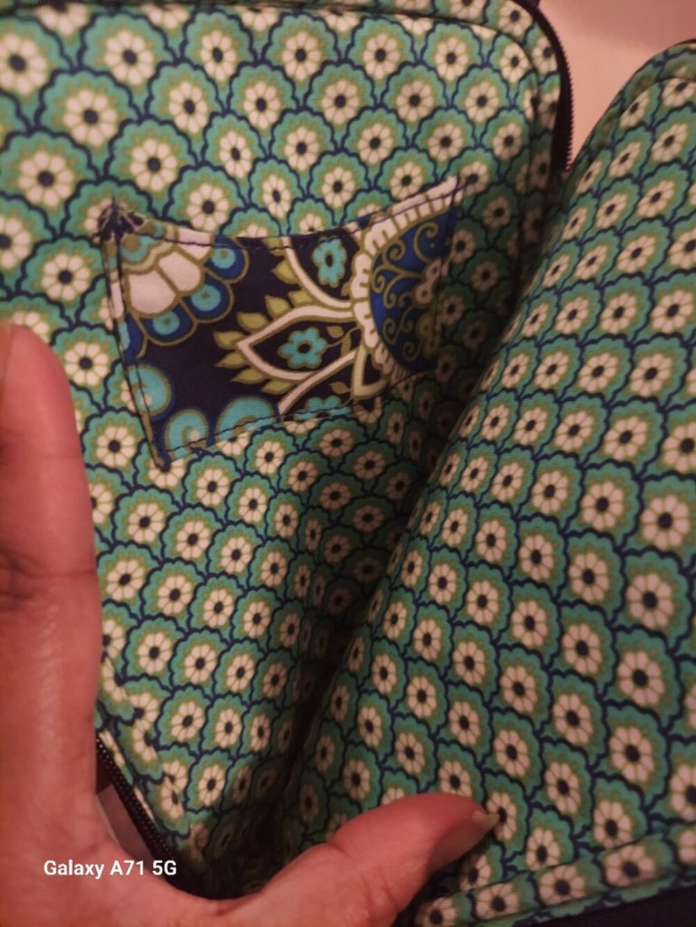 Vera Bradley Rhythm & Blues E-Reader Sleeve /Tablet Case - Picture 4 of 7